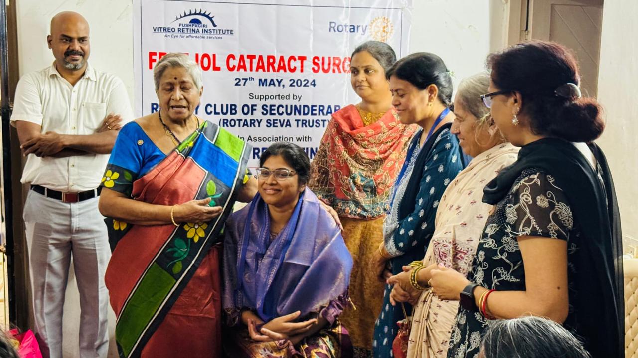 Dr. Jyothsna presenting research